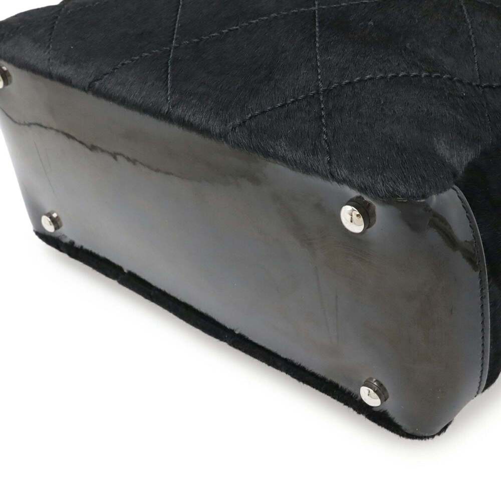 CHANEL Black Leather Shoulder Bag - Picture 4 of 9